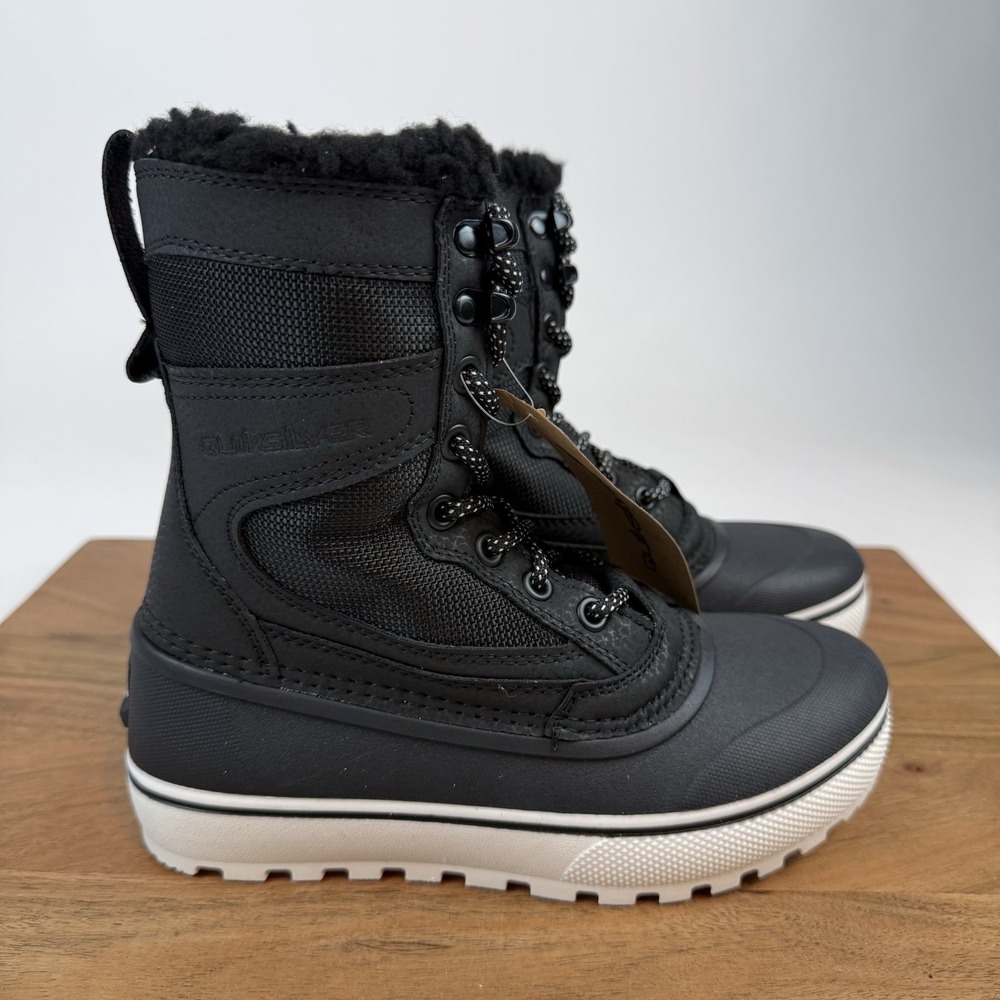 NWOB Big Kids Quicksilver Sub Zero Hi ‎ Insulated Winter Snow Boots Sz 2 Y